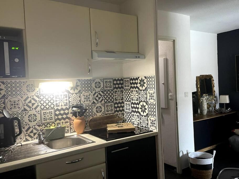 Apartament Le Chic Lourdes Zewnętrze zdjęcie